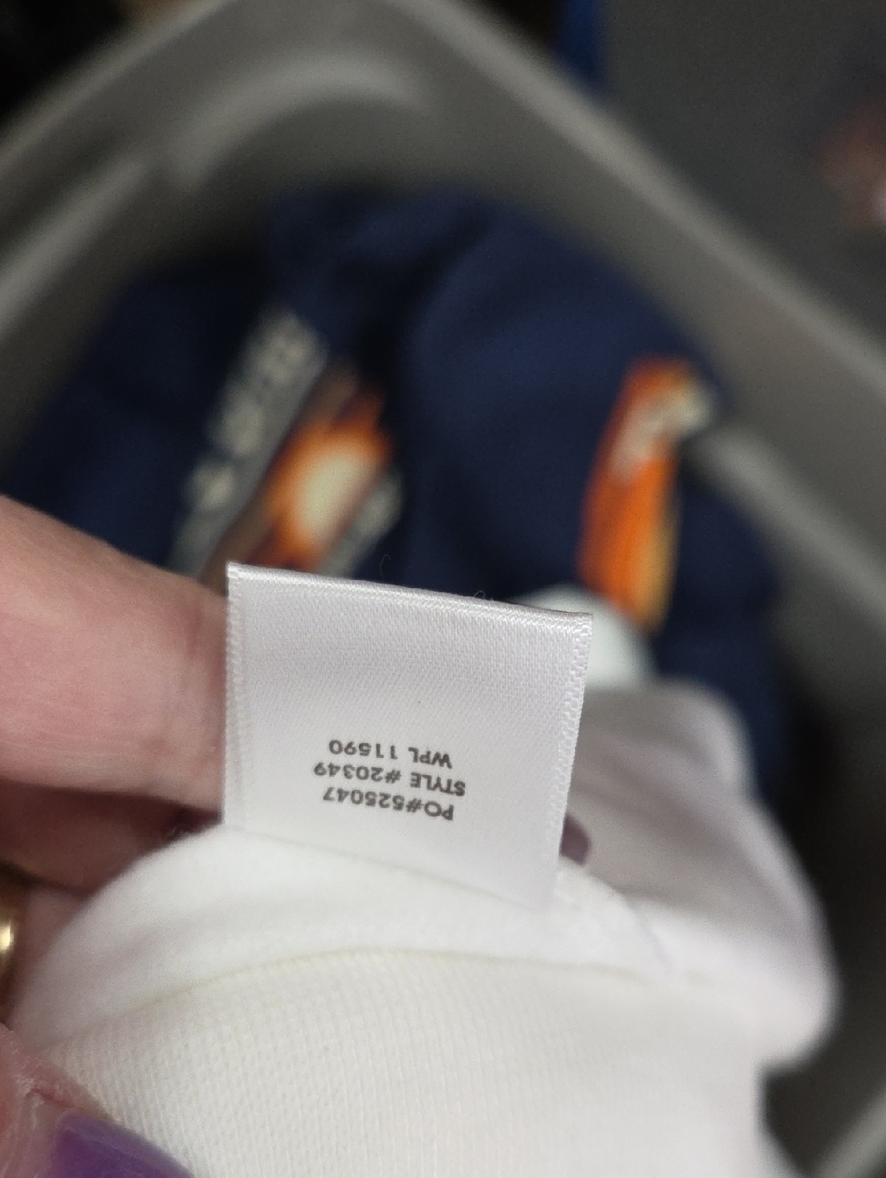 New MV Sport Stony Brook White Zip-Up Hoodie - Picture 8 of 9